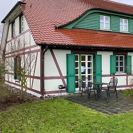 Rugana Insel Ruegen Fewos Vogelgesang Apartment